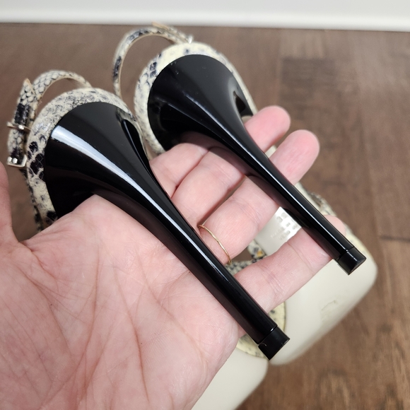 GIORGIO ARMANI snakeskin ankle strap heels - Picture 6 of 14